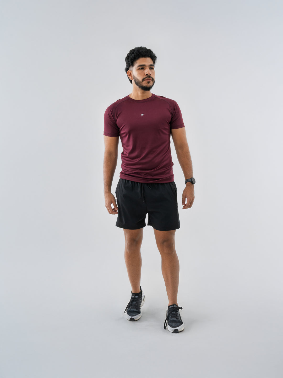 Camiseta Deportiva Básica Vinotinto Oscuro Para Hombre