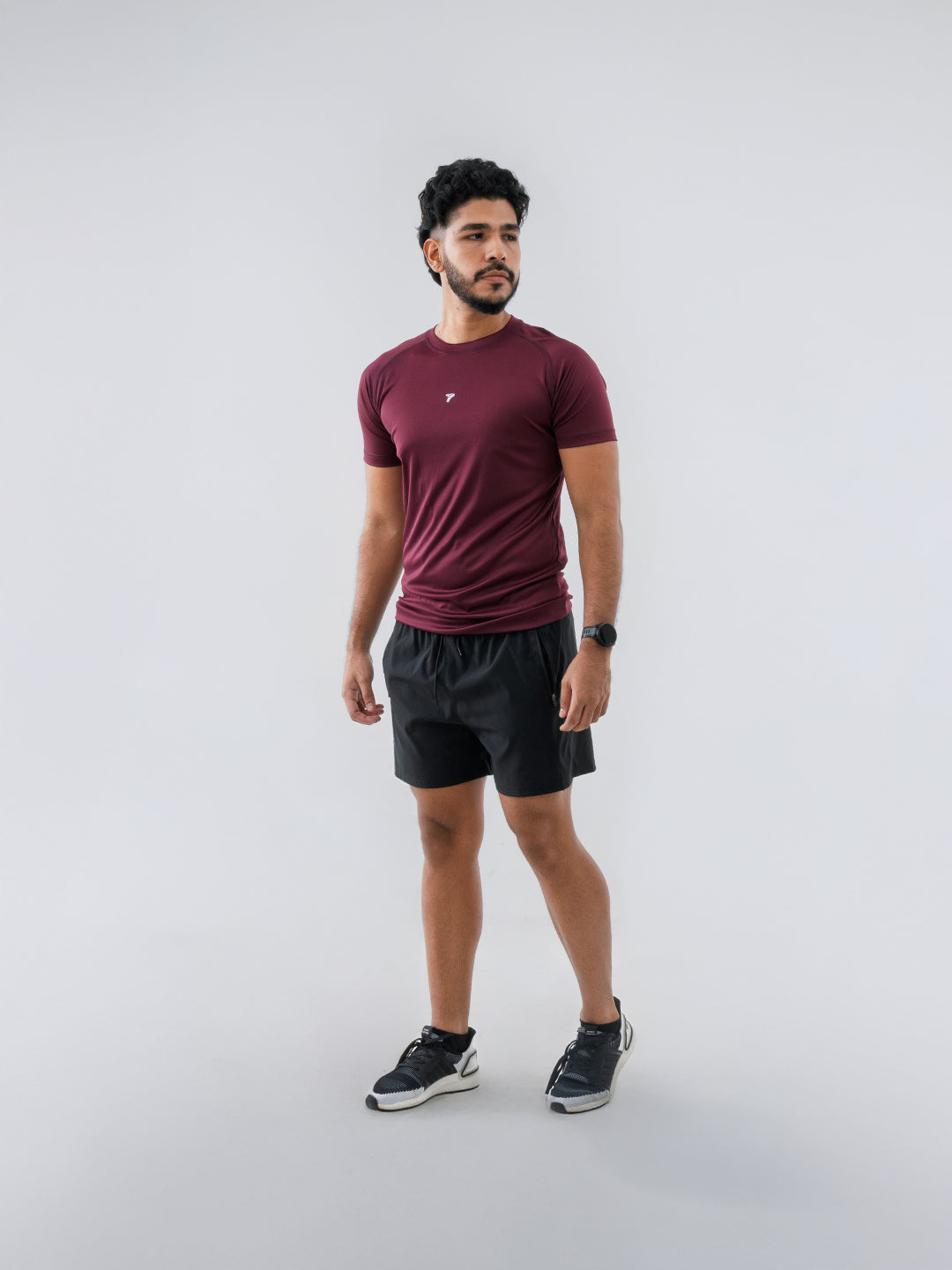 Camiseta Deportiva Básica Vinotinto Oscuro Para Hombre