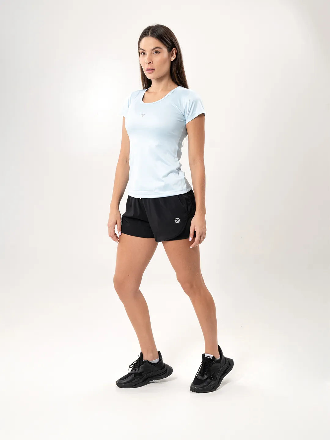 Camiseta Deportiva Básica para Mujer – Azul Celeste