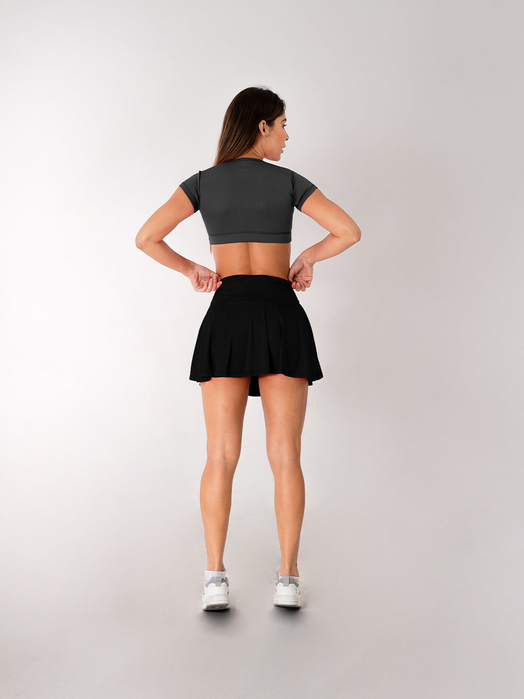 Falda Deportiva de Mujer con Short Tradicional – Negro