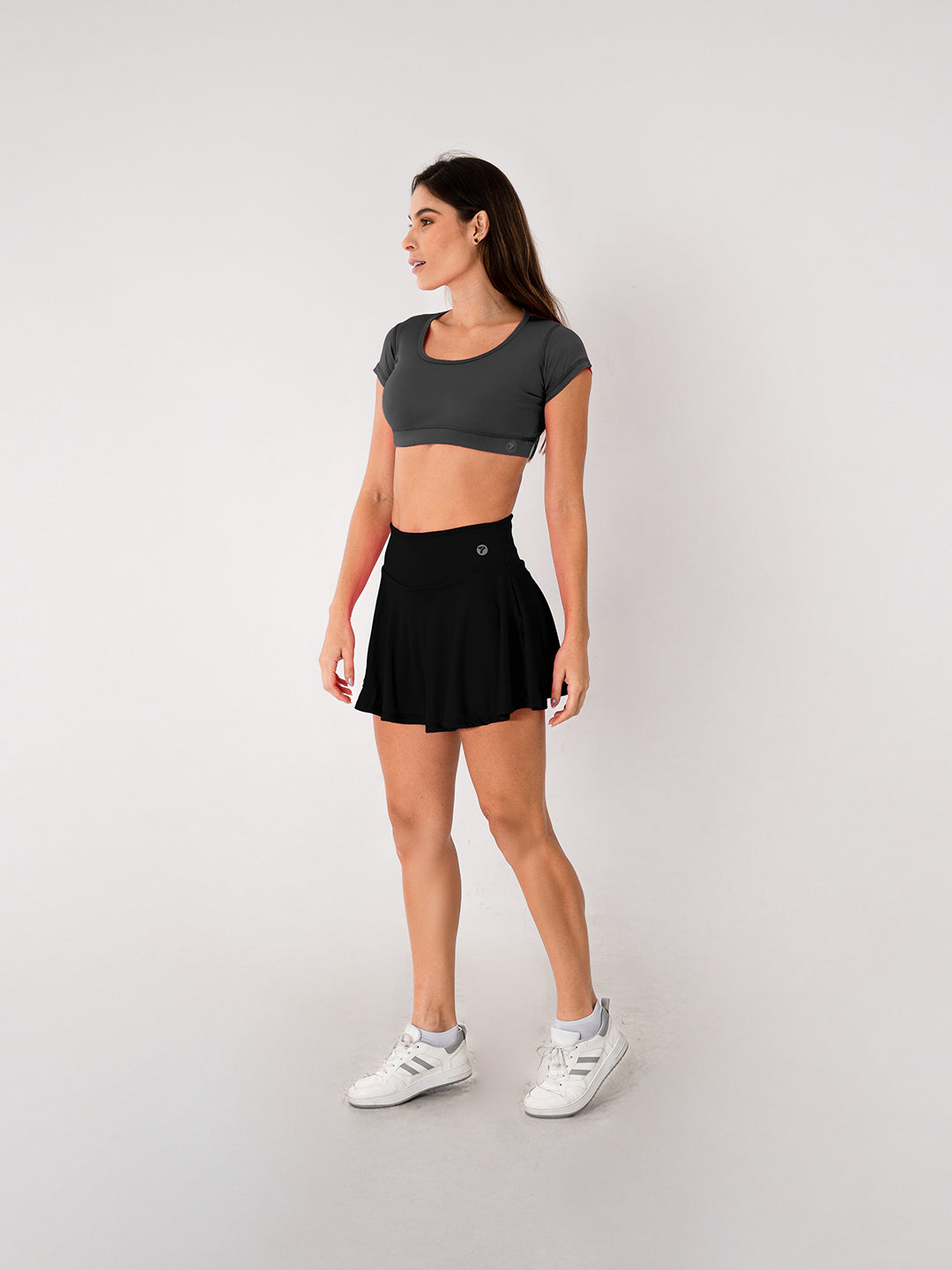 Falda Deportiva de Mujer con Short Tradicional – Negro