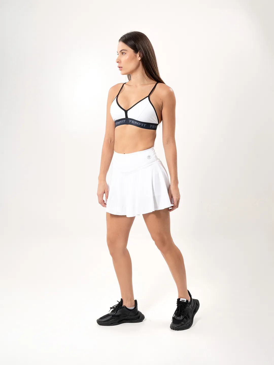 Top Deportivo de Mujer con Copa en Microfibra – Blanco