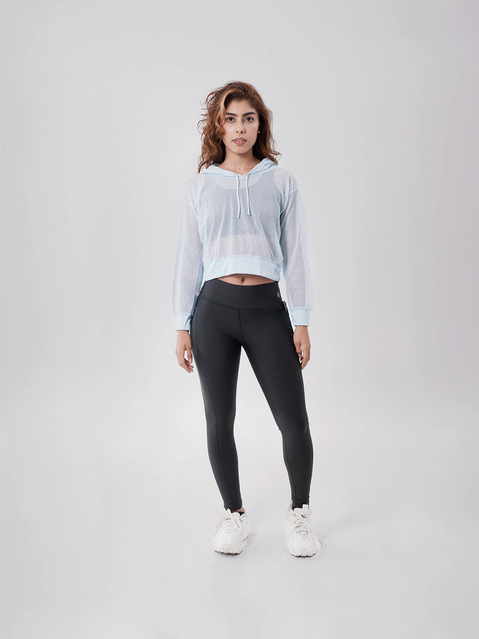 Buzo Deportivo de Mujer con Capota y Malla - Azul Celeste