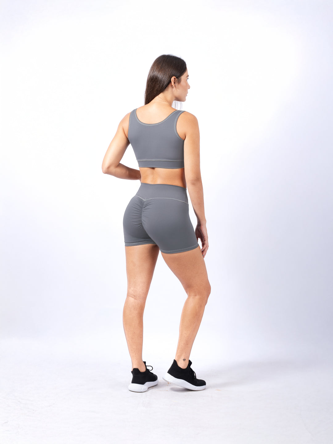 Top Deportivo de Mujer Unicolor Básico – Gris Claro