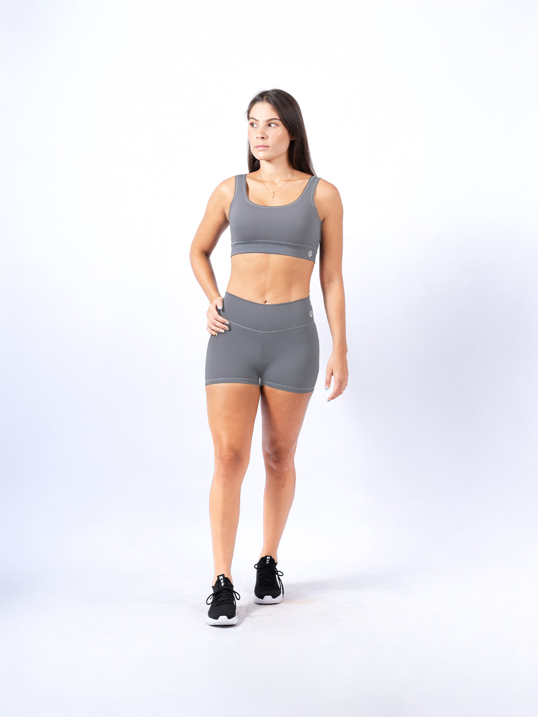 Top Deportivo de Mujer Unicolor Básico – Gris Claro