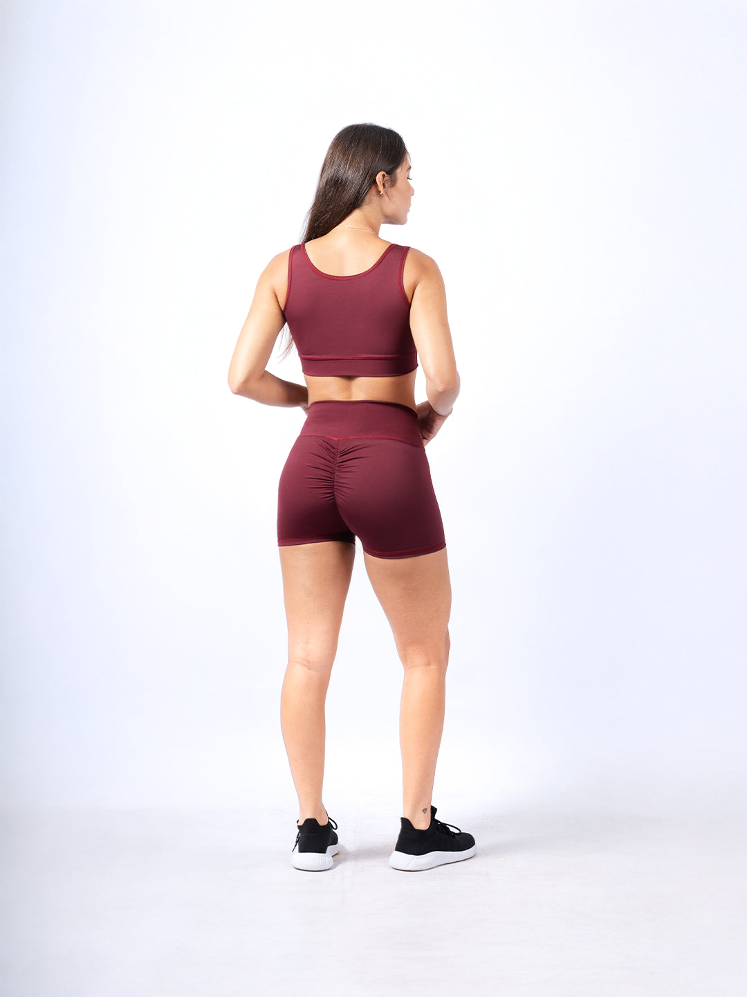 Top Deportivo de Mujer Unicolor Básico – Mora en Leche