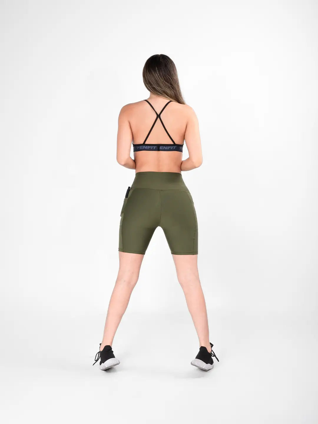 Short Deportivo de Mujer Media Pierna con Bolsillo Clásico – Verde Militar