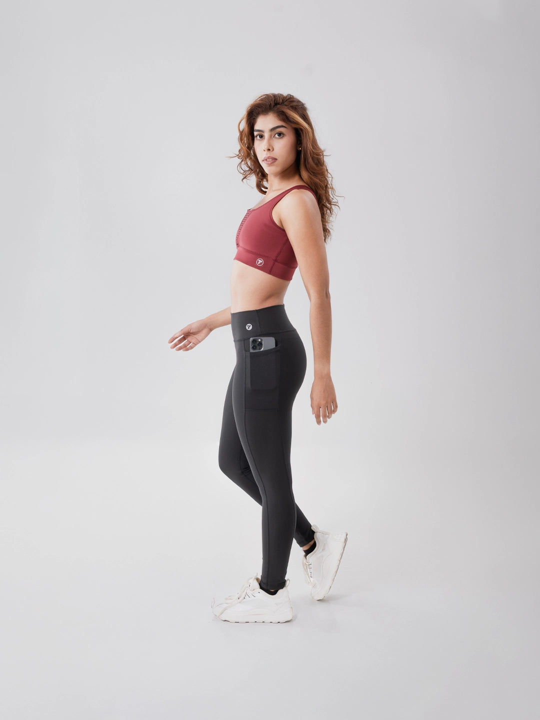 Top Deportivo de Mujer Hyperflex - Vinotinto con Negro