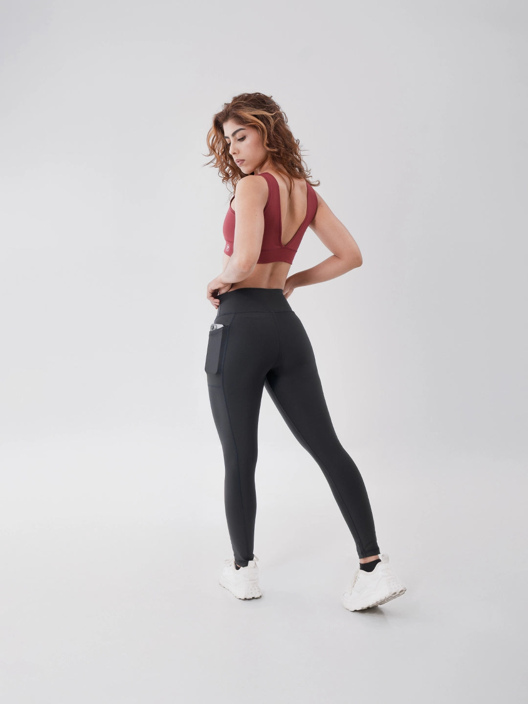 Top Deportivo de Mujer Hyperflex - Vinotinto con Negro
