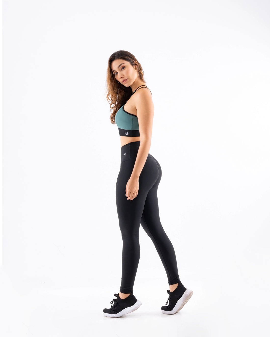 Top Deportivo de Mujer con Cierre Powerzip – Verde Oliva Oscuro