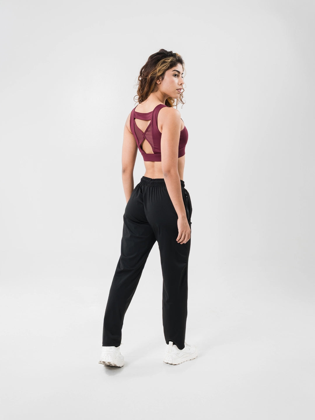 Sudadera Deportiva de Mujer Core – Negro